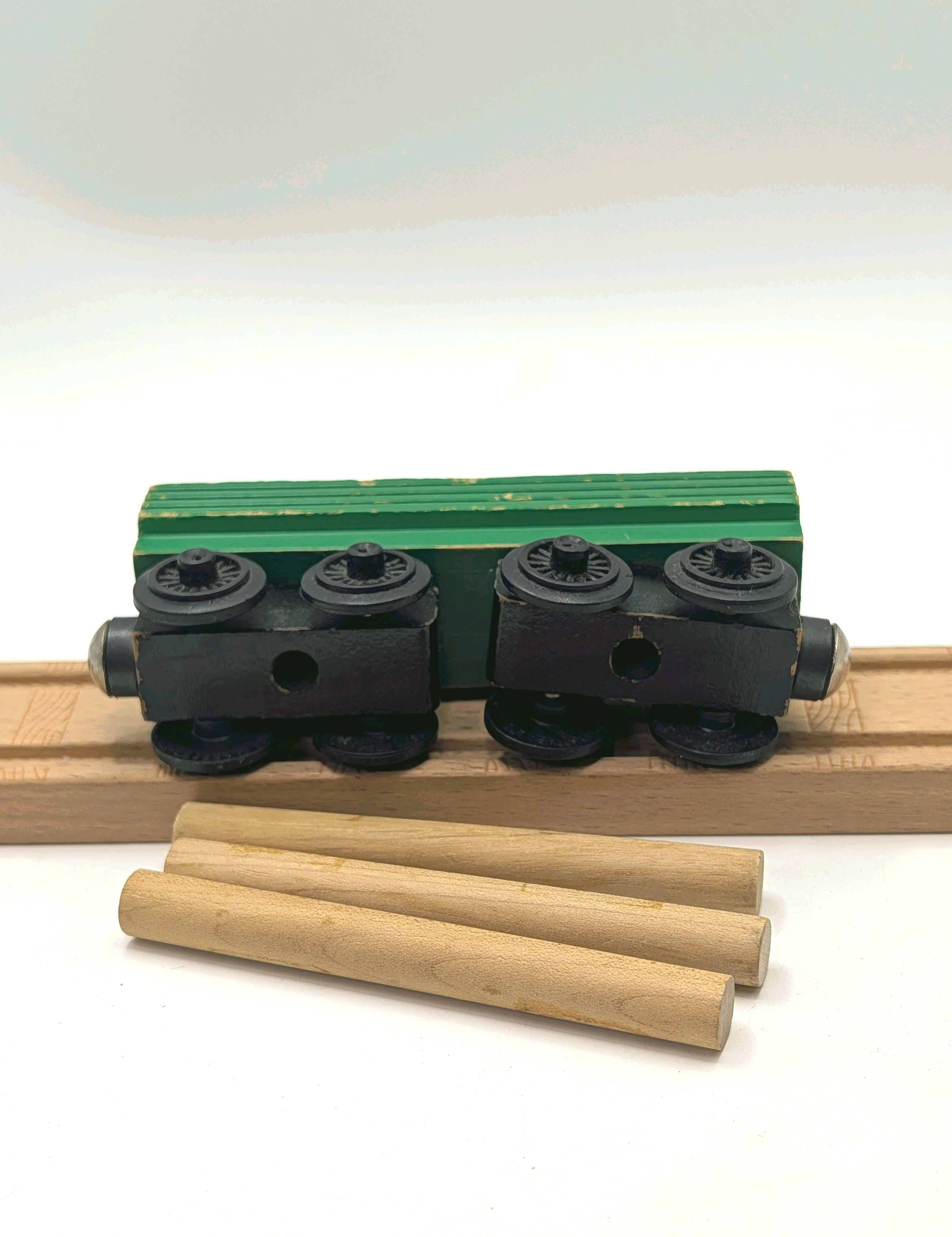 Henry's Log Car & Logs