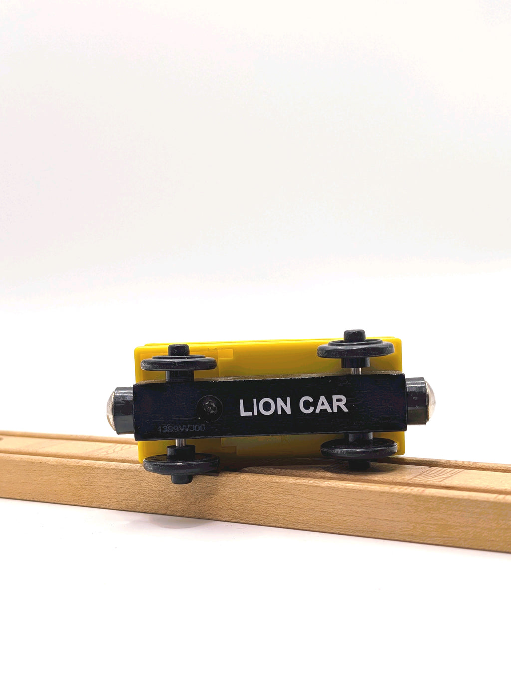 Lion Box Car