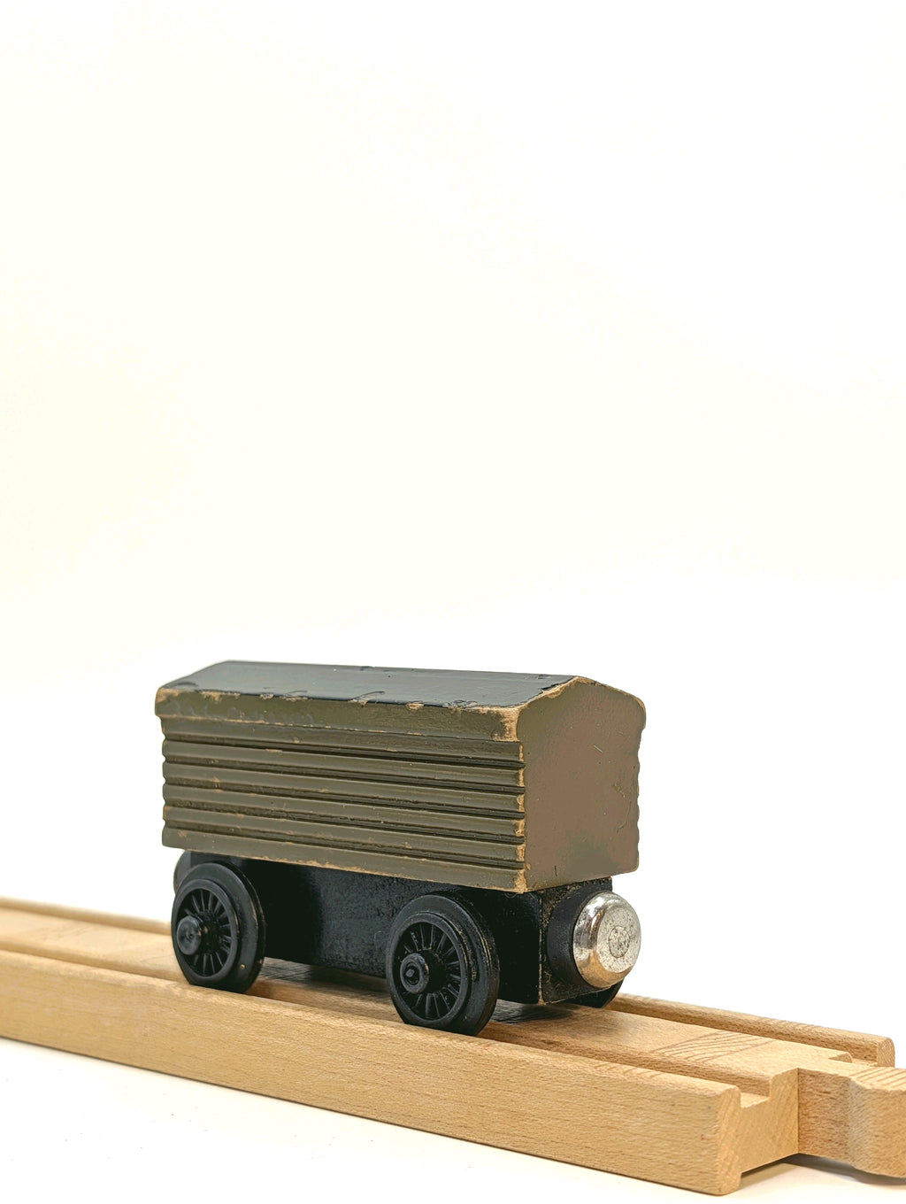 Troublesome Brakevan - White Face/ Black Roof