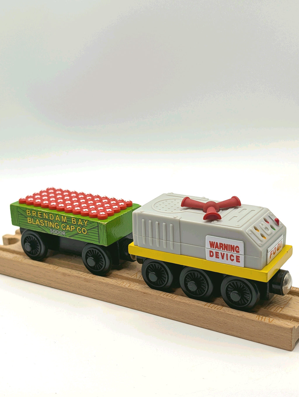 Fog Horn Car & Cap Blasting Car
