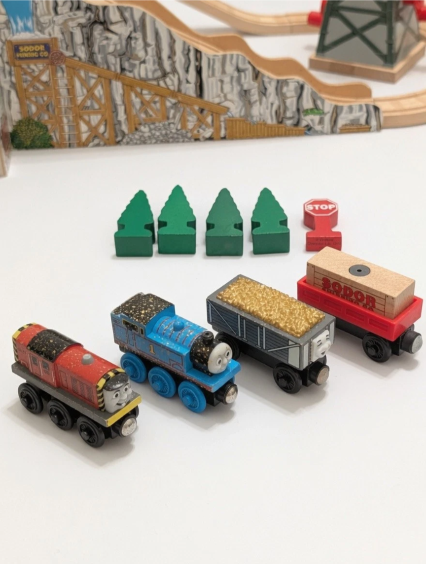 Gold Mine Mountain Set - Toys R Us Exclusive