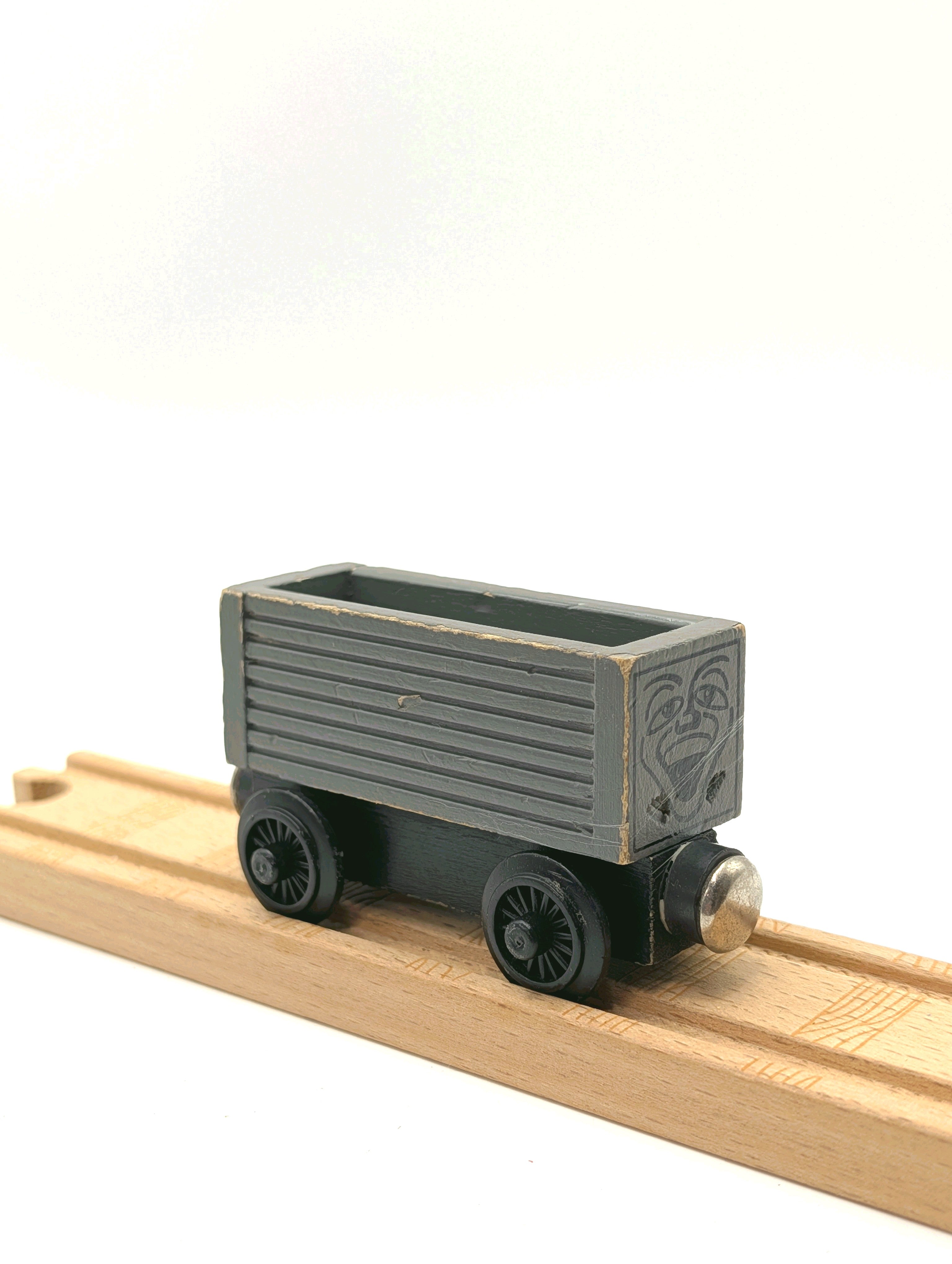 Troublesome Truck (First Generation - Flat Magnets & Staples) - 1993