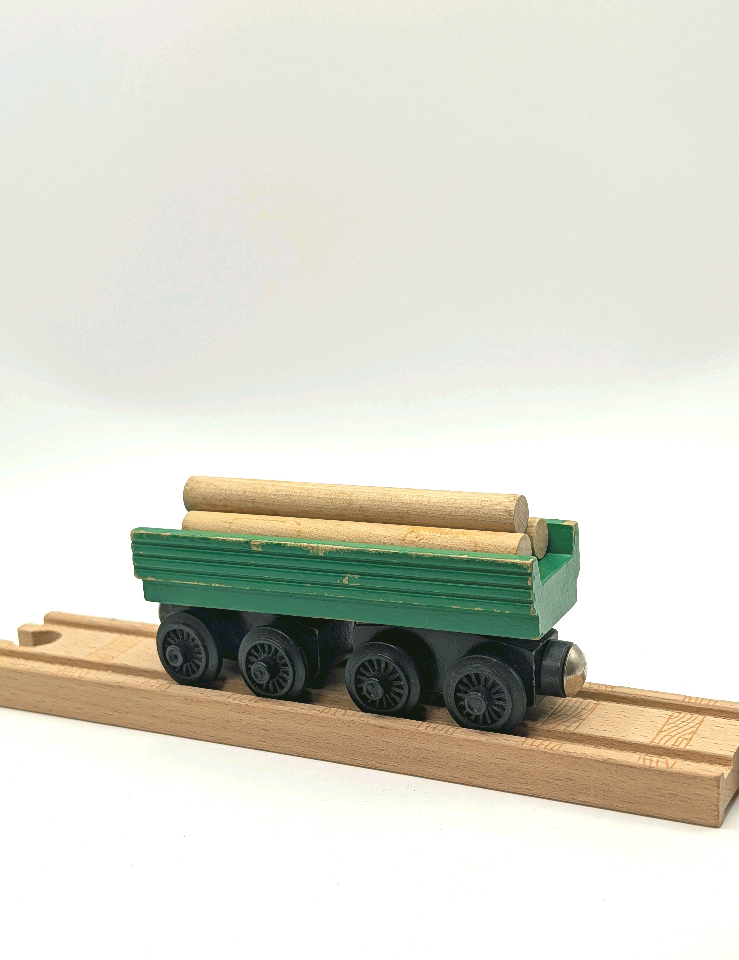 Henry's Log Car & Logs