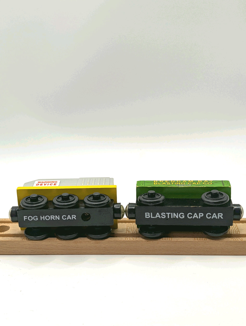 Fog Horn Car & Cap Blasting Car