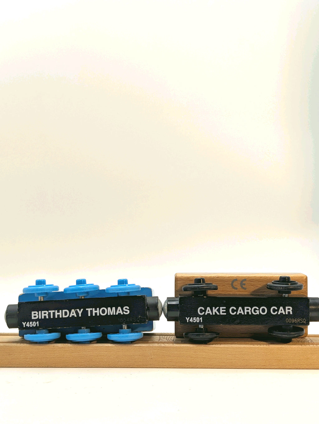 Birthday Thomas & Cake Cargo Car