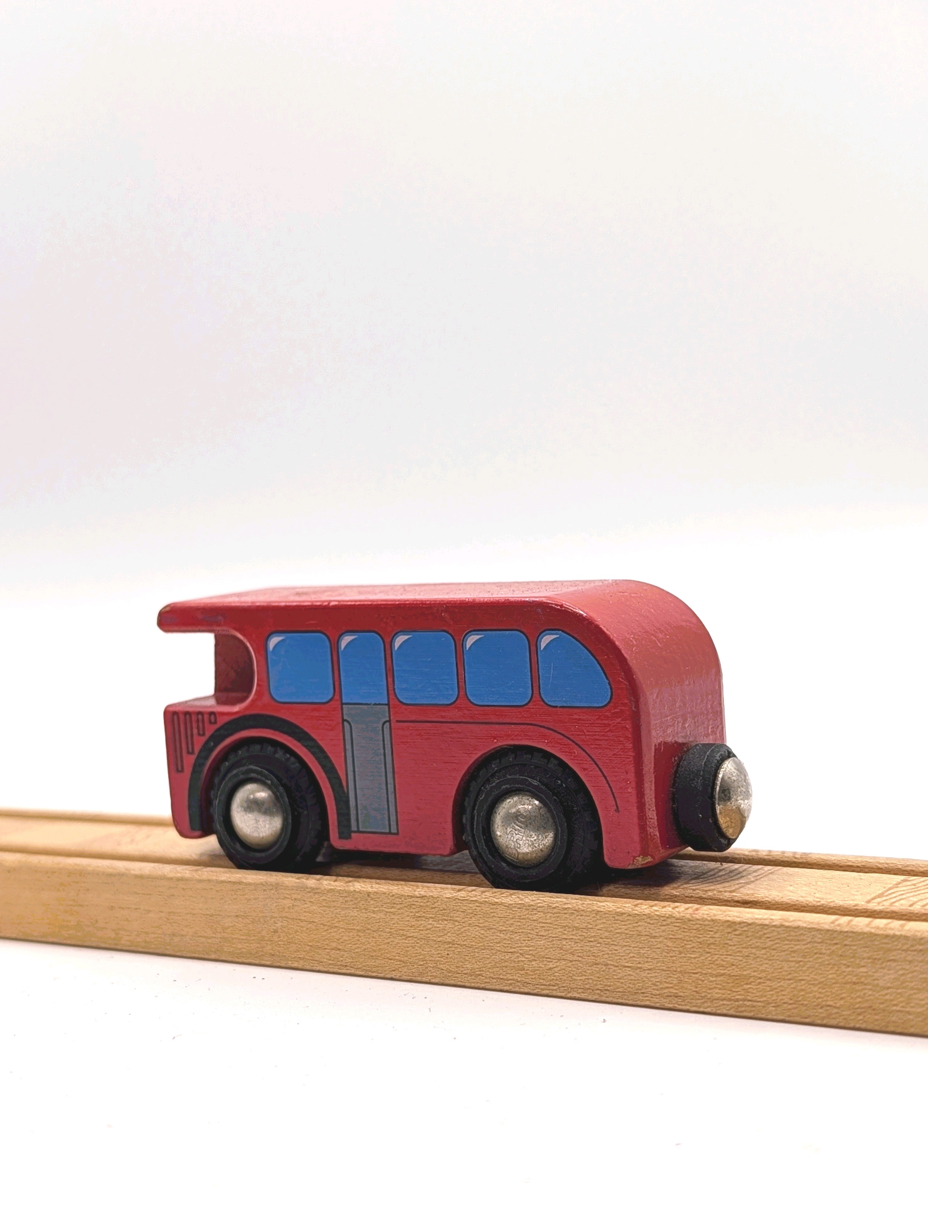 Brio Bertie Bus