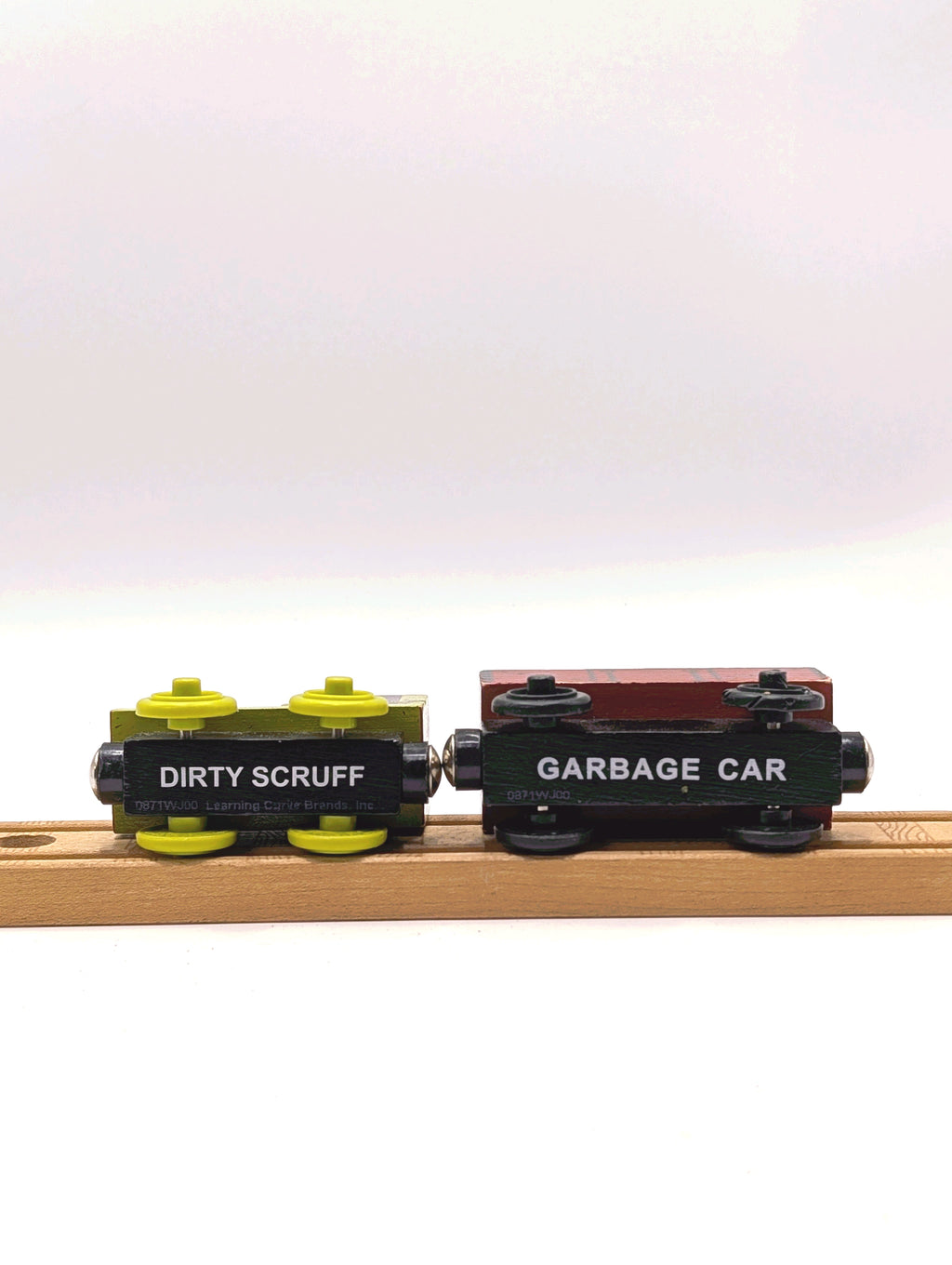 Dirty Scruff & Garbage Car