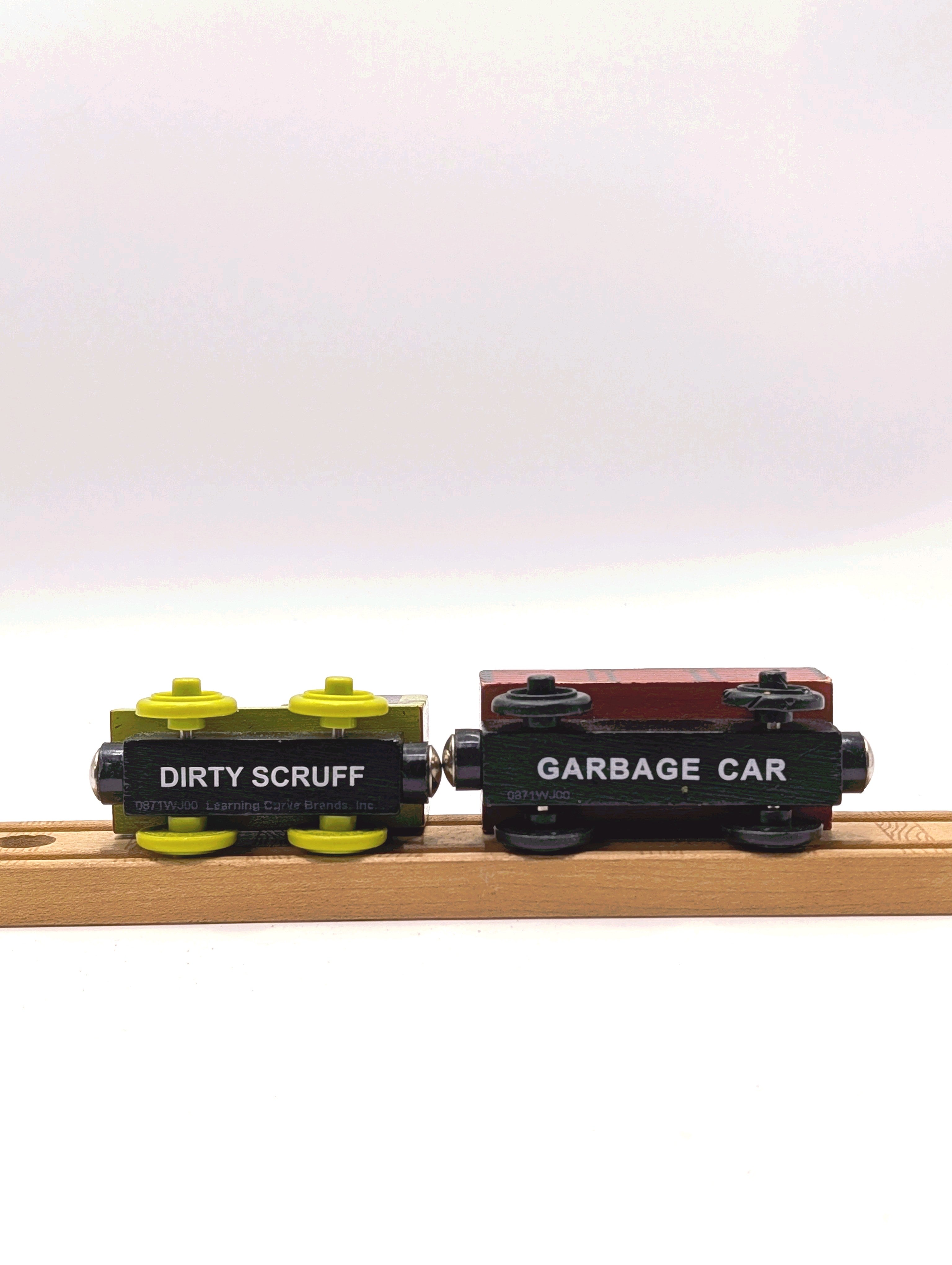 Dirty Scruff & Garbage Car