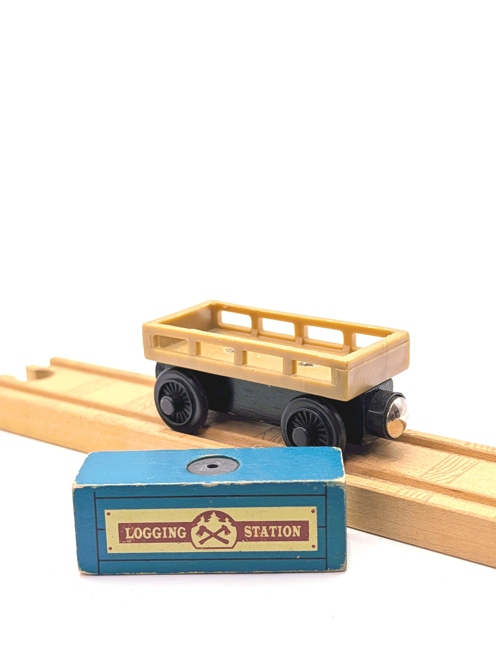 Misty Island Logging Cargo Car