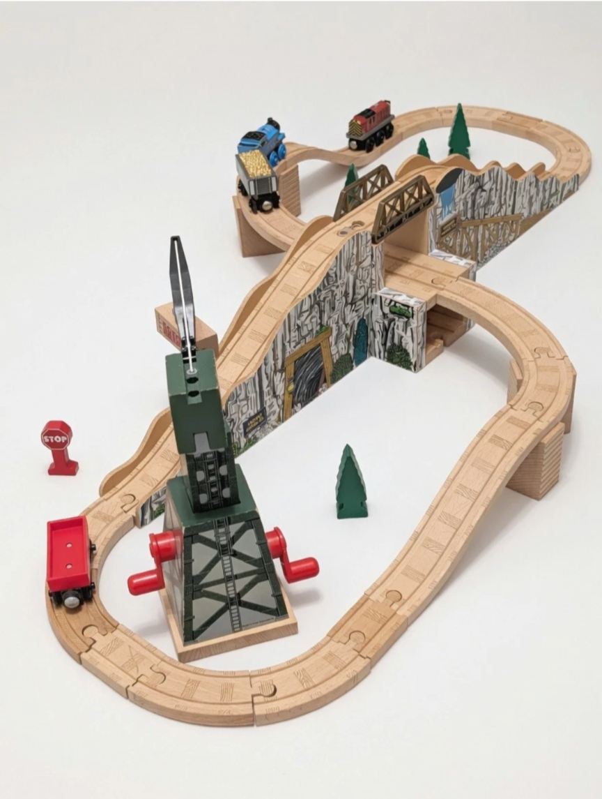 Gold Mine Mountain Set - Toys R Us Exclusive