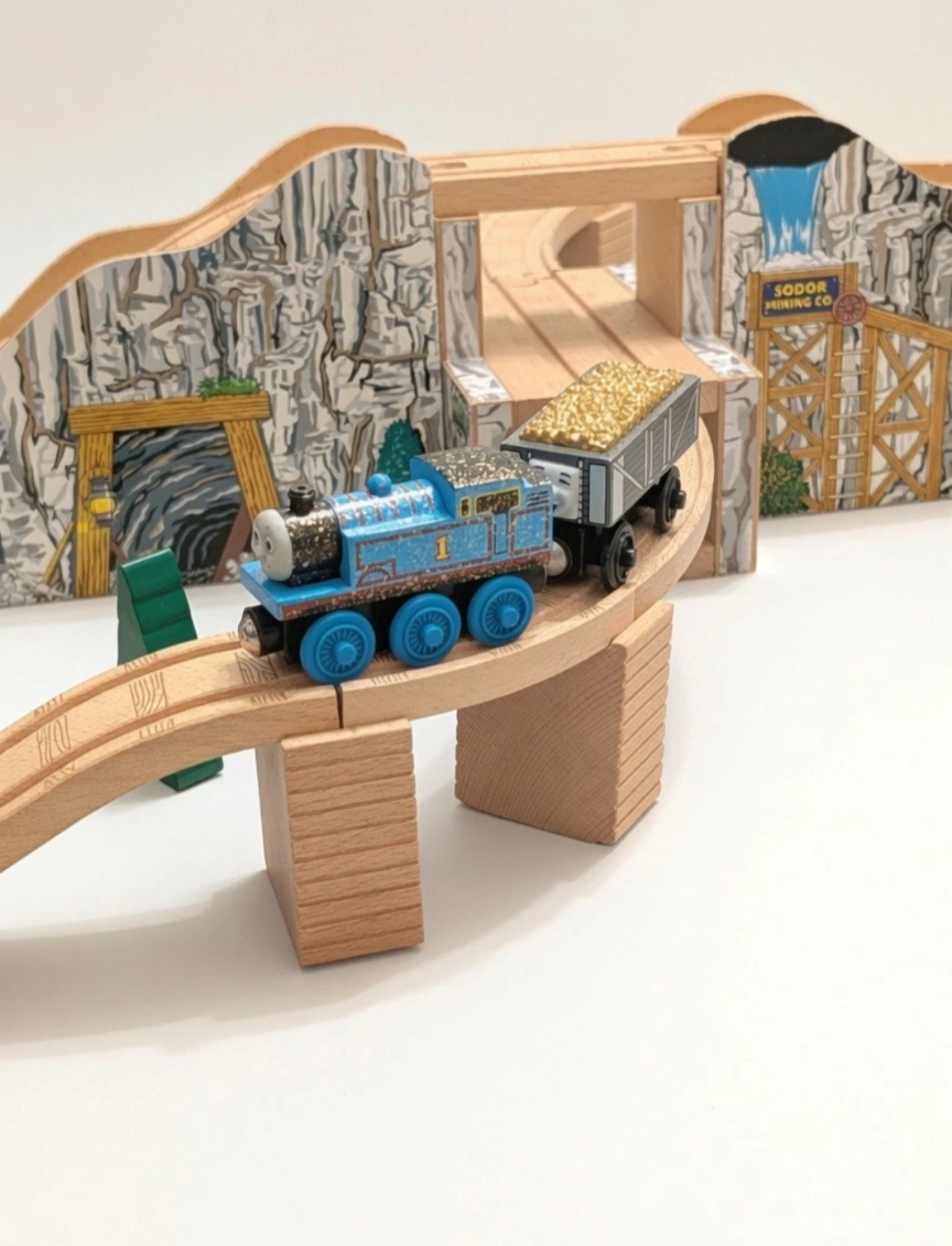 Gold Mine Mountain Set - Toys R Us Exclusive